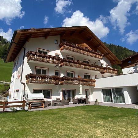 Garni B&B Schenk Selva di Val Gardena Exterior photo